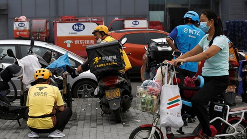 疫情下大陆外卖业绩大幅成长(路透社)