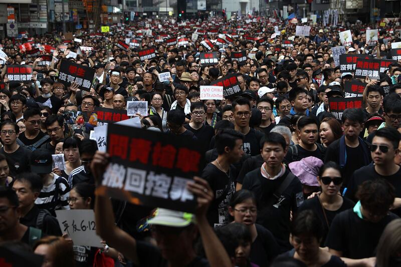 2019年6月16日,香港两百万人参加“6.16反送中”大游行,敦促港府撤回恶法。(法新社)